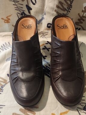 Söfft Dark Brown Leather Slip-On Mules